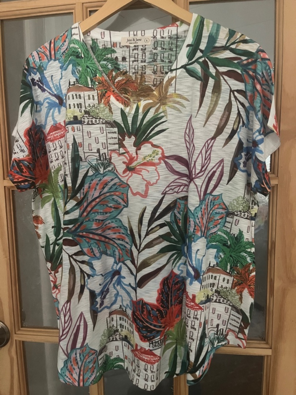 Jess & Jane made in  USA floral village print top T-shirt cap sleeve large